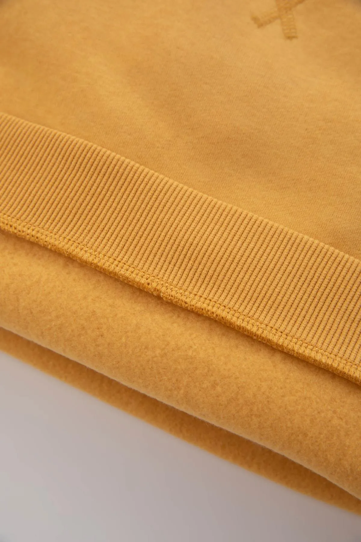 DeFacto  Weich gefüttertes Sweatshirt mit normaler Passform für Babys (Jungen).