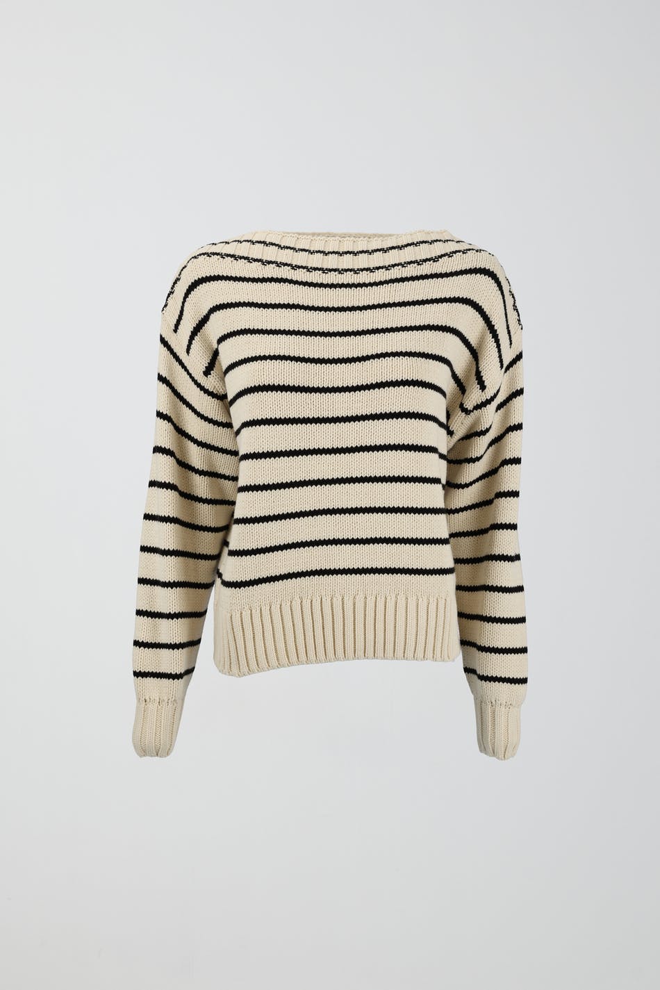 Boat neck knitted sweater