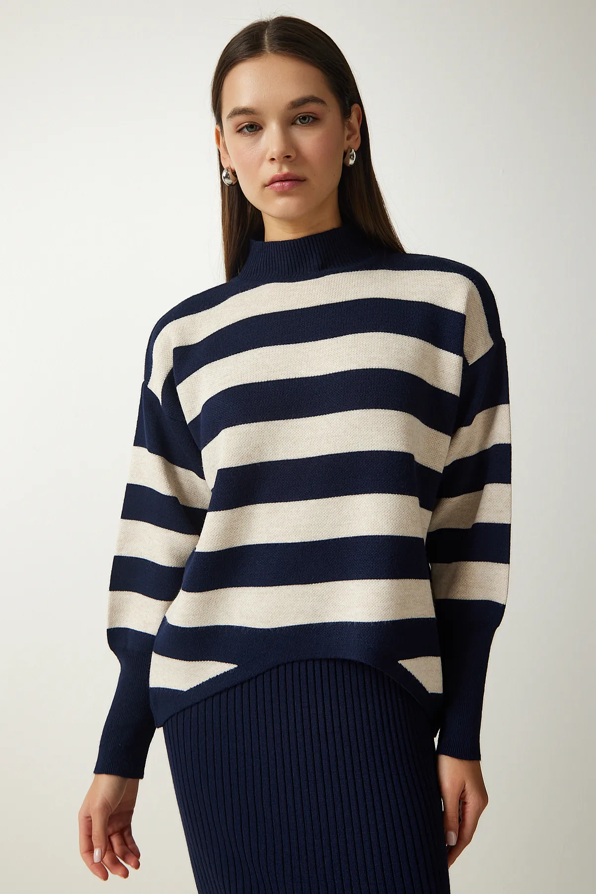 Happiness İstanbul  Marineblau gestreifter Pulloverkleid-Strickanzug für Damen KG00008
