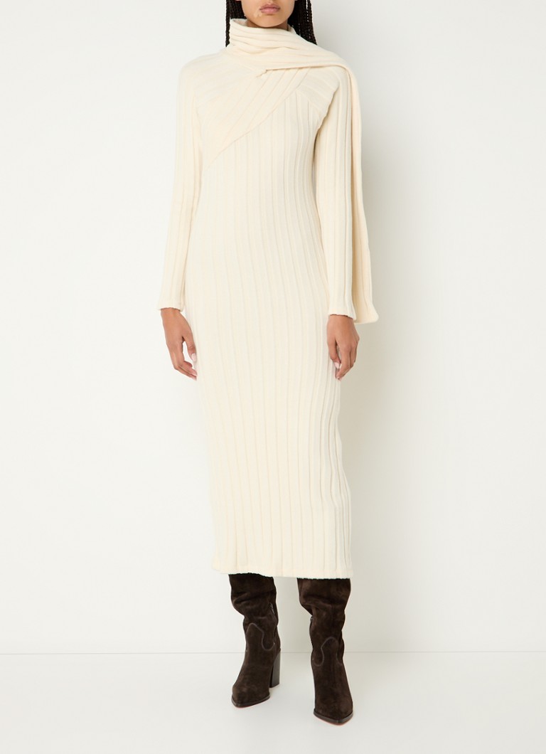 Vestido midi de punto fino con cuello chal de Claudie Pierlot