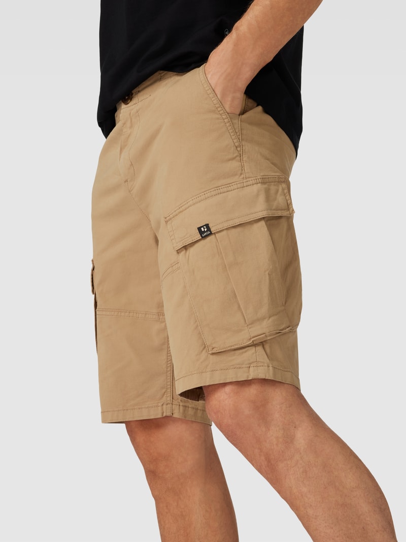 Cargoshorts mit Gesäßtaschen in beige