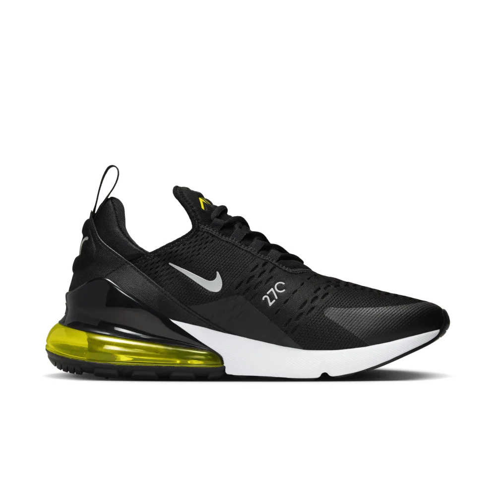 Nike Air Max 270 FN8006-001 / schwarz