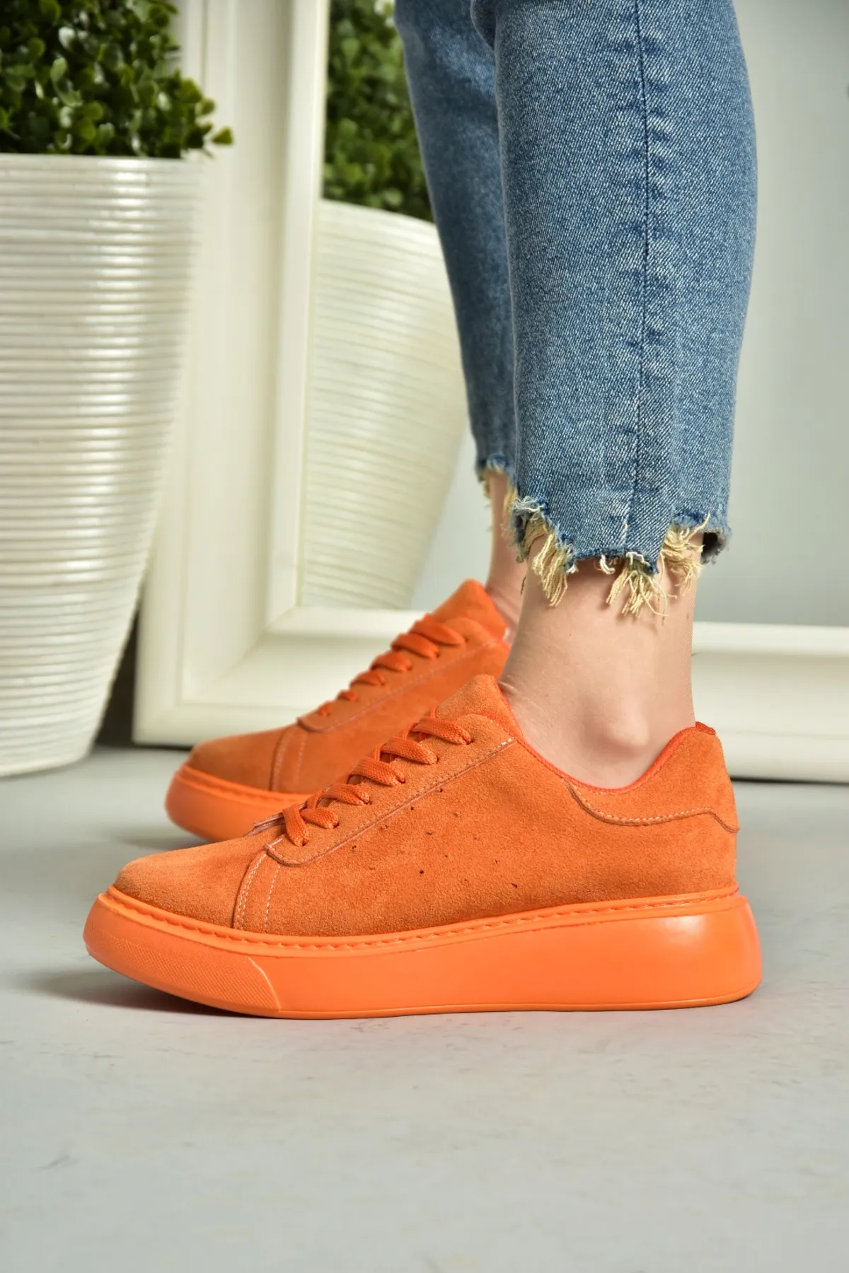 Fox Shoes  Orangefarbene Wildleder-Sportschuhe für Damen