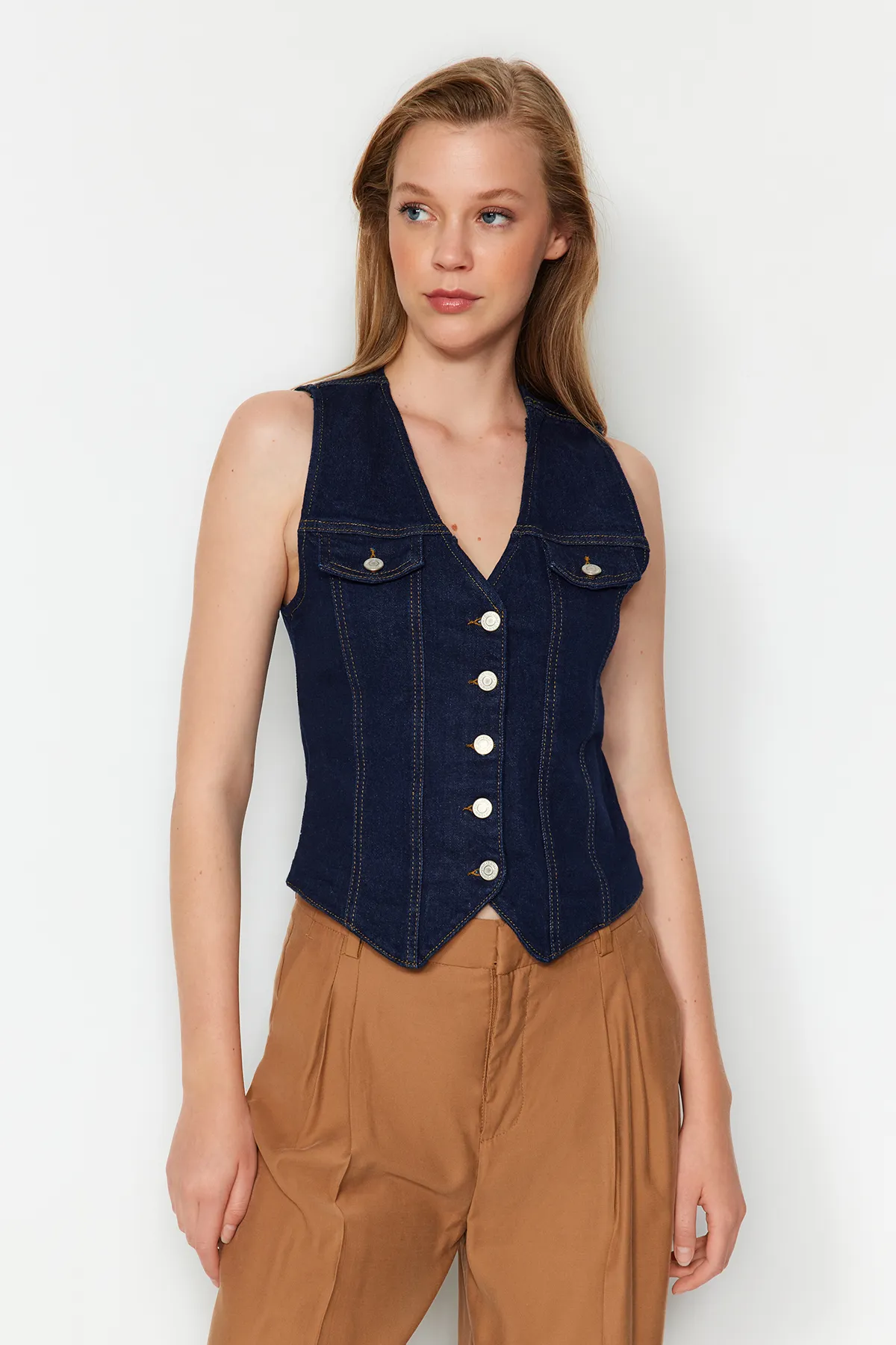 Trendyol Collection  Dunkelblaue Jeansweste TWOAW24YE00072