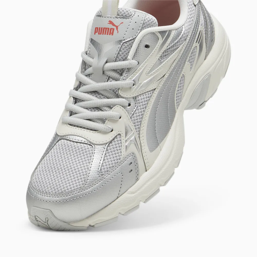 PUMA Milenio Tech 392322_06 / grau