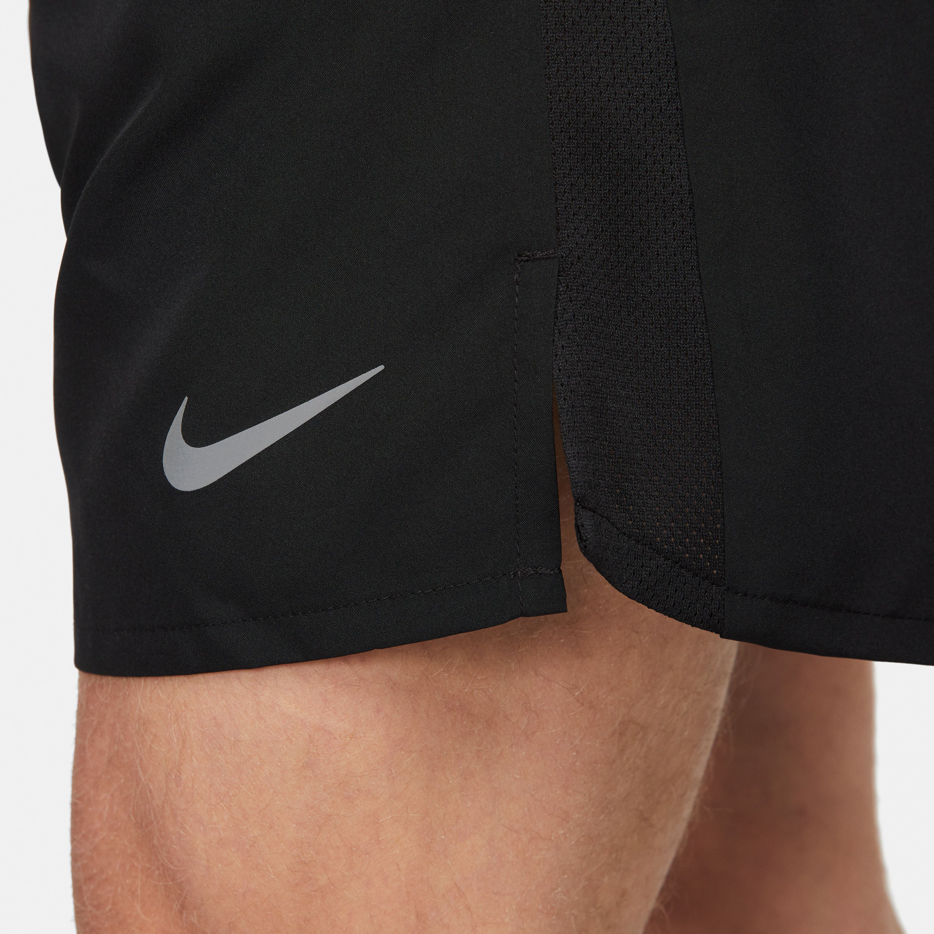 Dri-Fit Challenger 7in Brief-Lined Running Shorts Herren - Schwarz