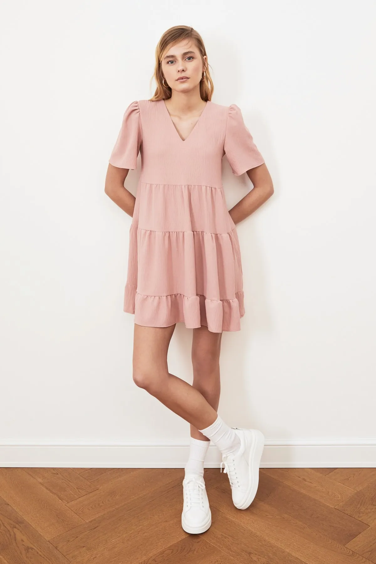 Trendyol Collection  Dusty Rose Mini Woven Wide Cut Webkleid TWOSS20EL0400