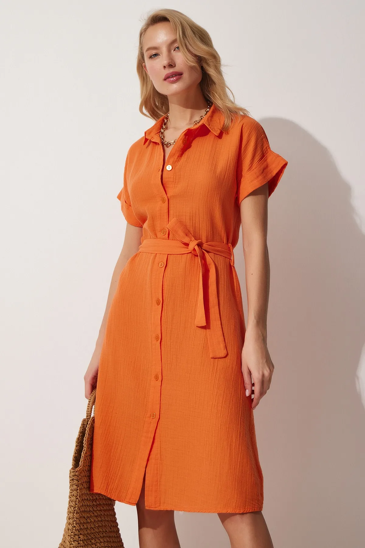 Happiness İstanbul  Orangefarbenes Damen-Hemdkleid aus Leinen mit Gürtel MX00046