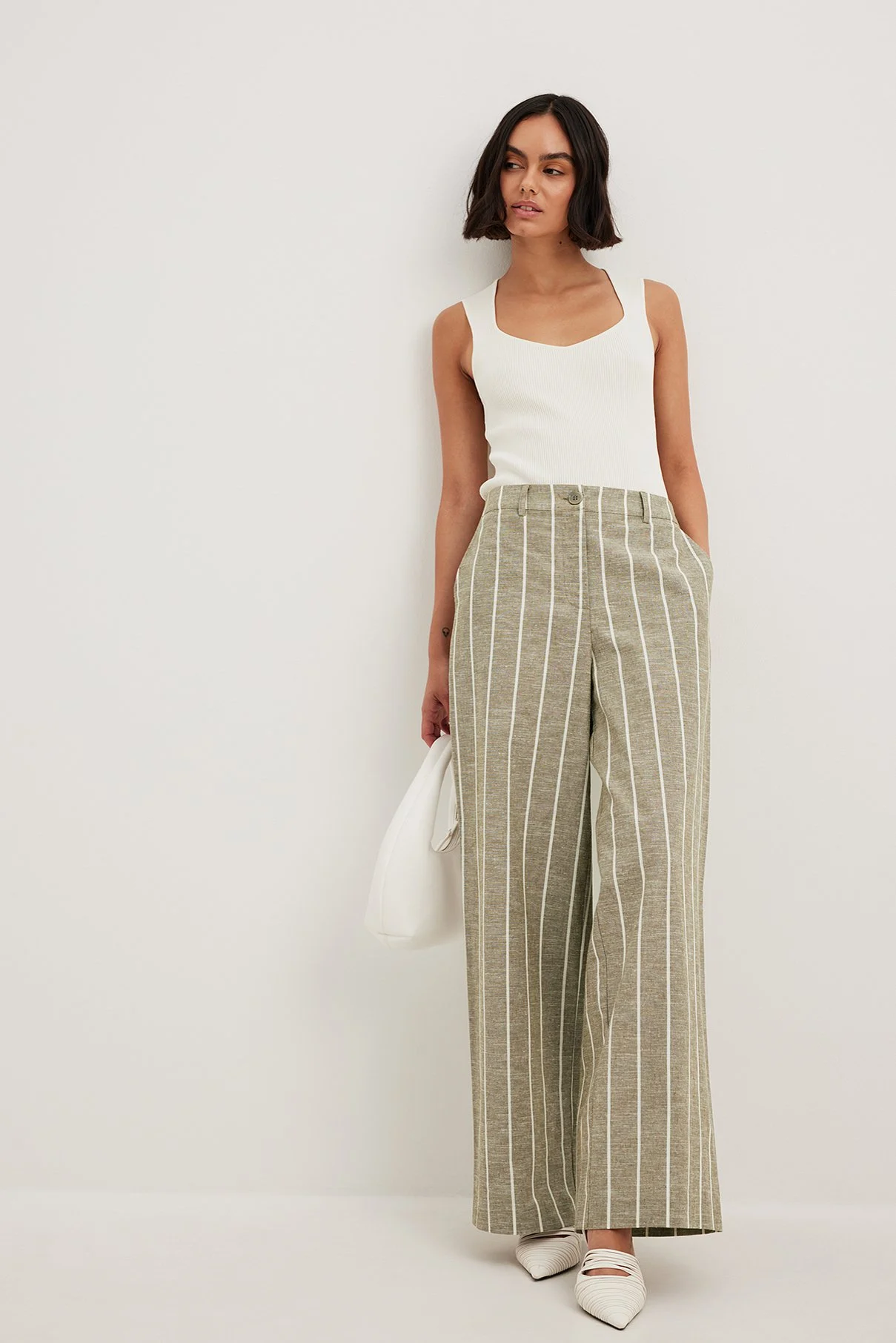 Gestreifte Hose mit mittlerer Taille