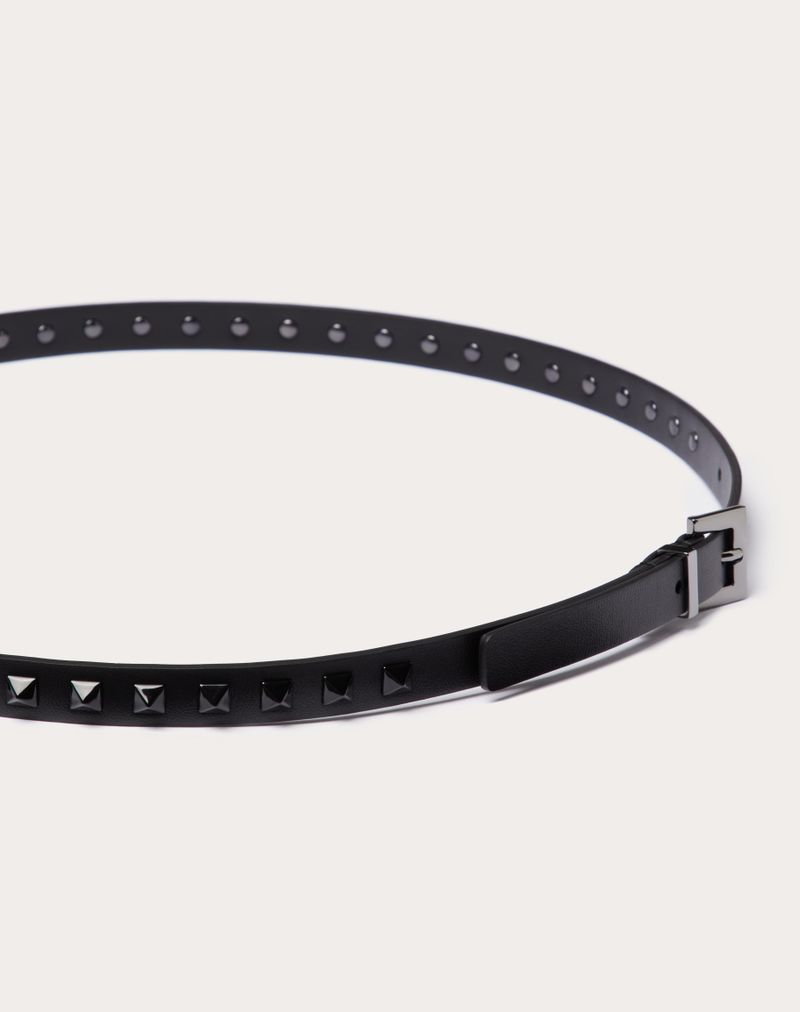 15MM KALVESKINDSBÆLTE MED ROCKSTUD-MØBEL