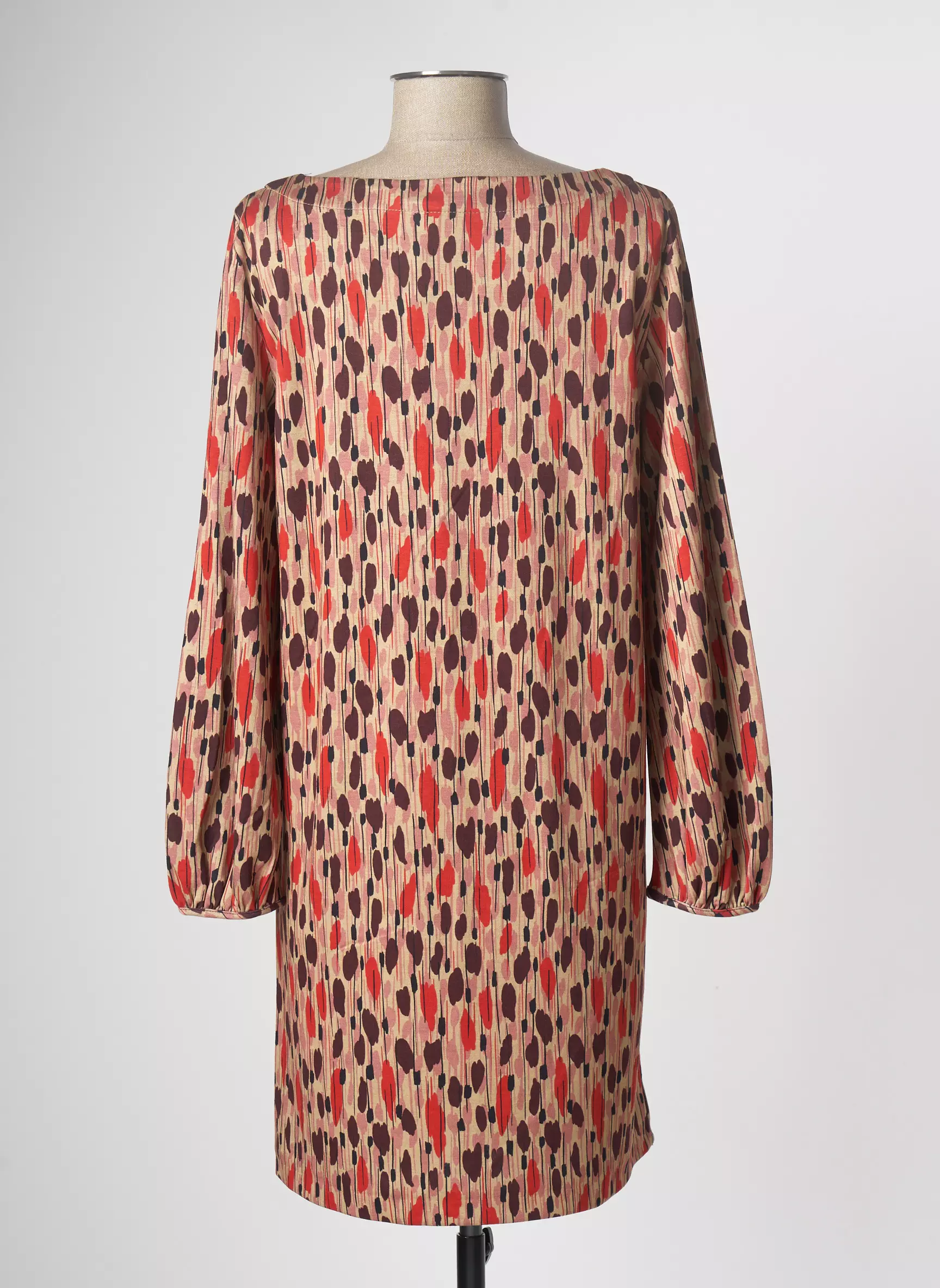Caractere Robes Courtes Femme couleur beige