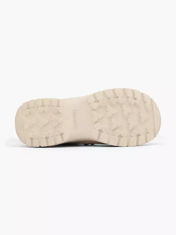 Bench Boots