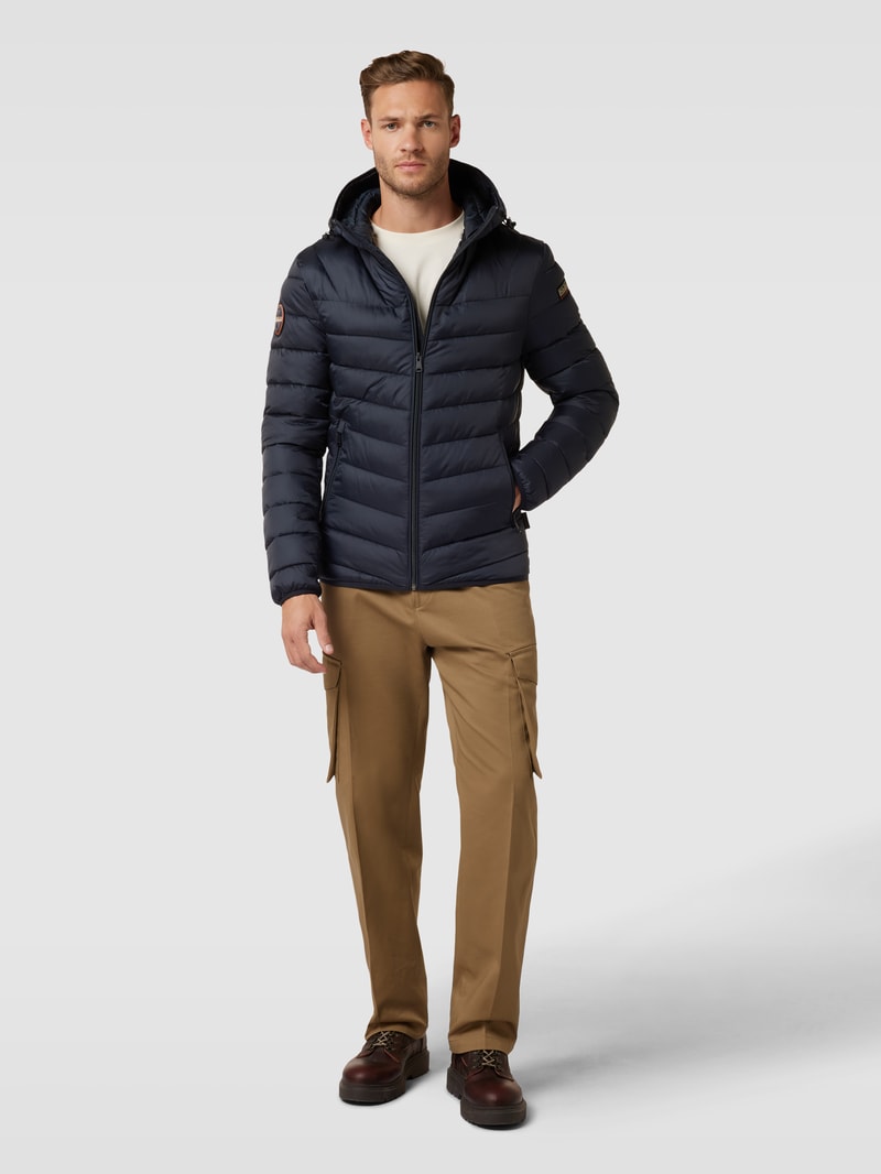 Steppjacke mit Kapuze Modell 'AERONS' in schwarz