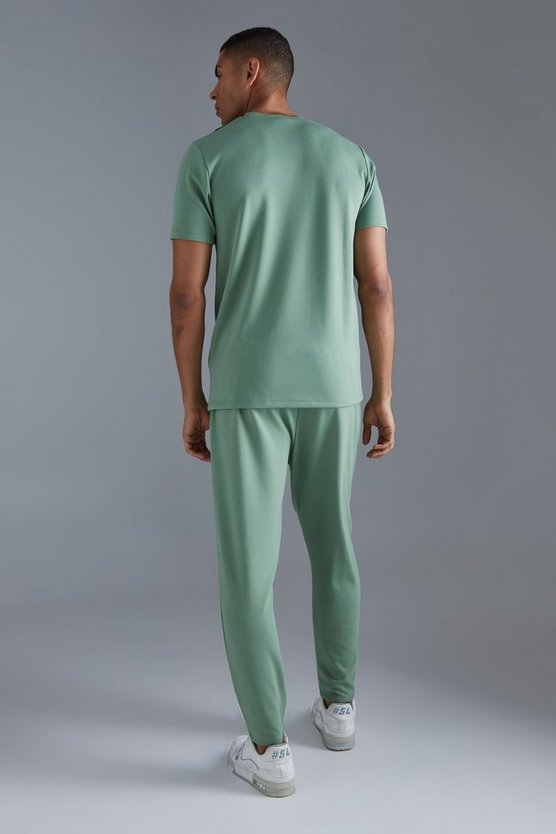 Schmale Slim-Fit Jogginghose mit elastischem Bund