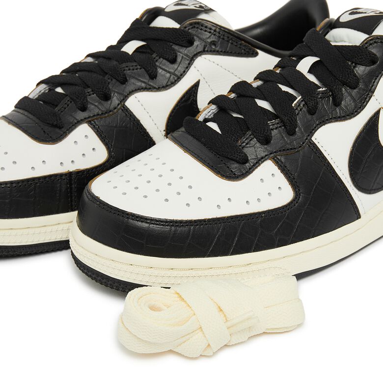 NIKE Terminator Low 