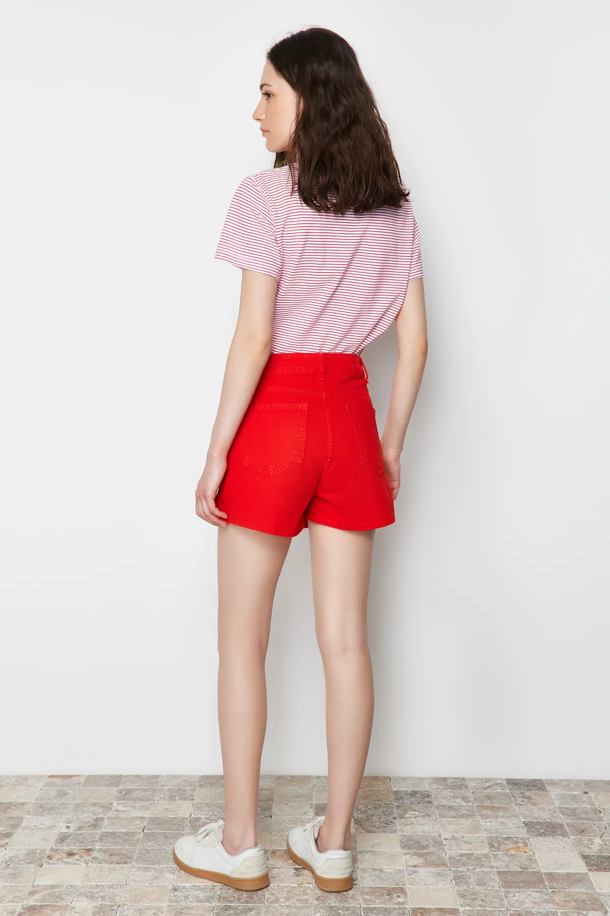 Trendyol Collection  Rote Shorts und Bermuda TWOSS23SR00091