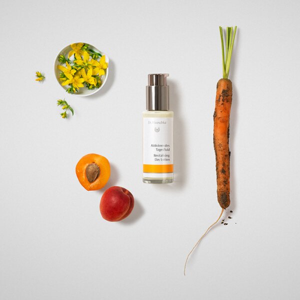 Dr. Hauschka Aktivierendes Tagesfluid Gesichtsfluid