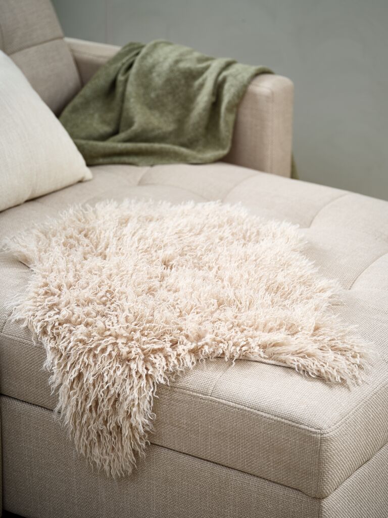 CROSS BUTTON Imitation lambskin CROSS BUTTON 55x75cm beige