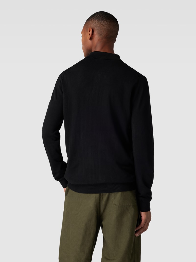 Strickpullover mit kurzer Knopfleiste in schwarz