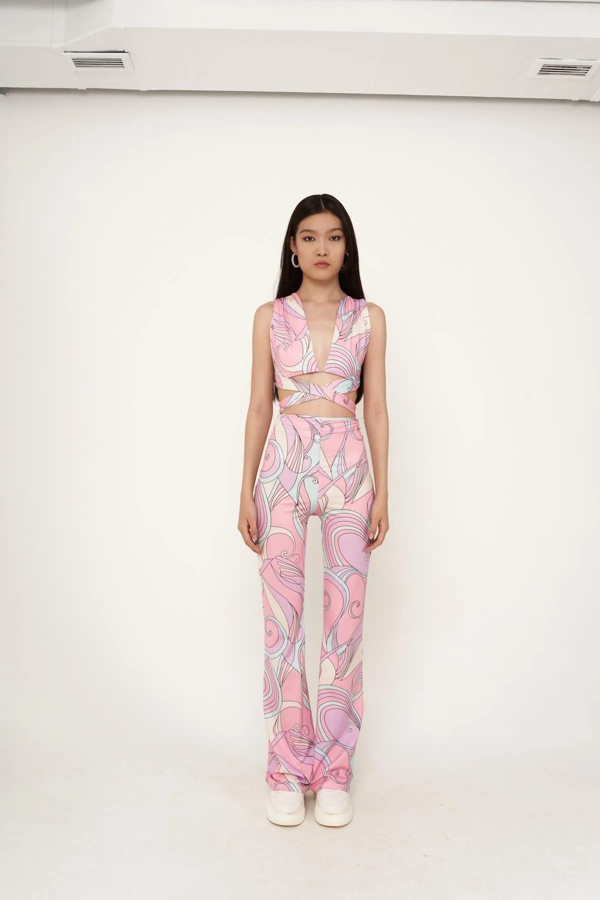 HOLLY LOLLY  Blauer Anzug in Rosa
