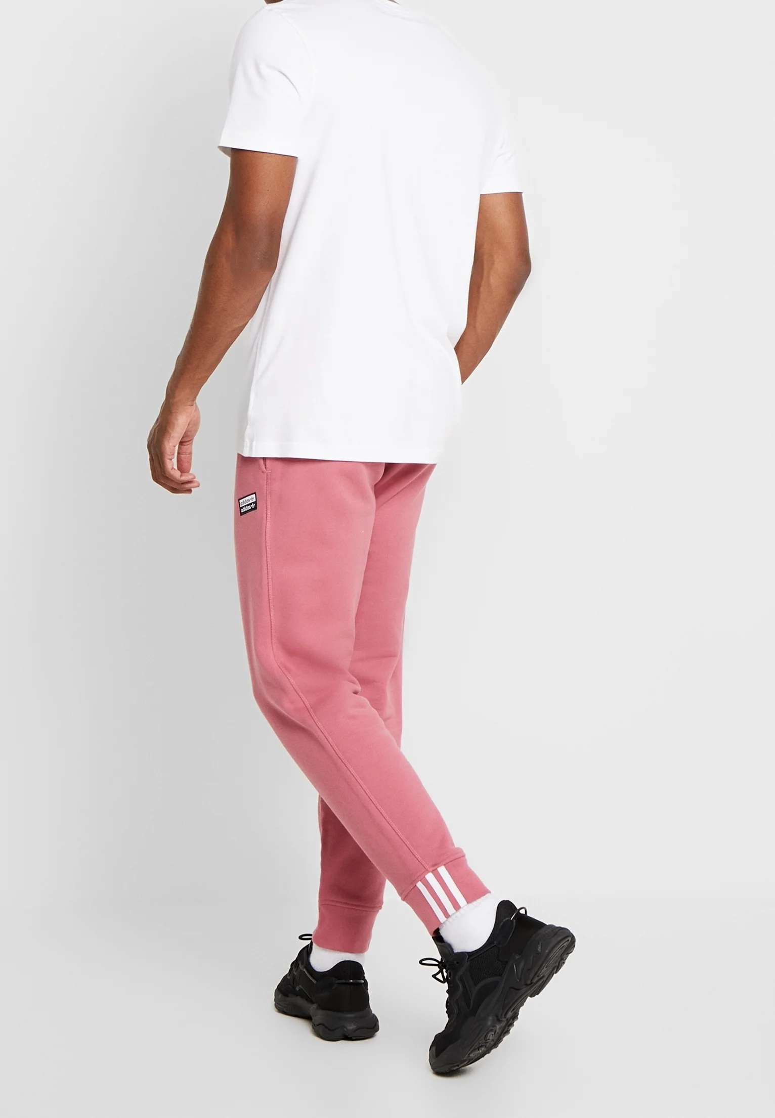 Pantalones deportivos adidas Originals