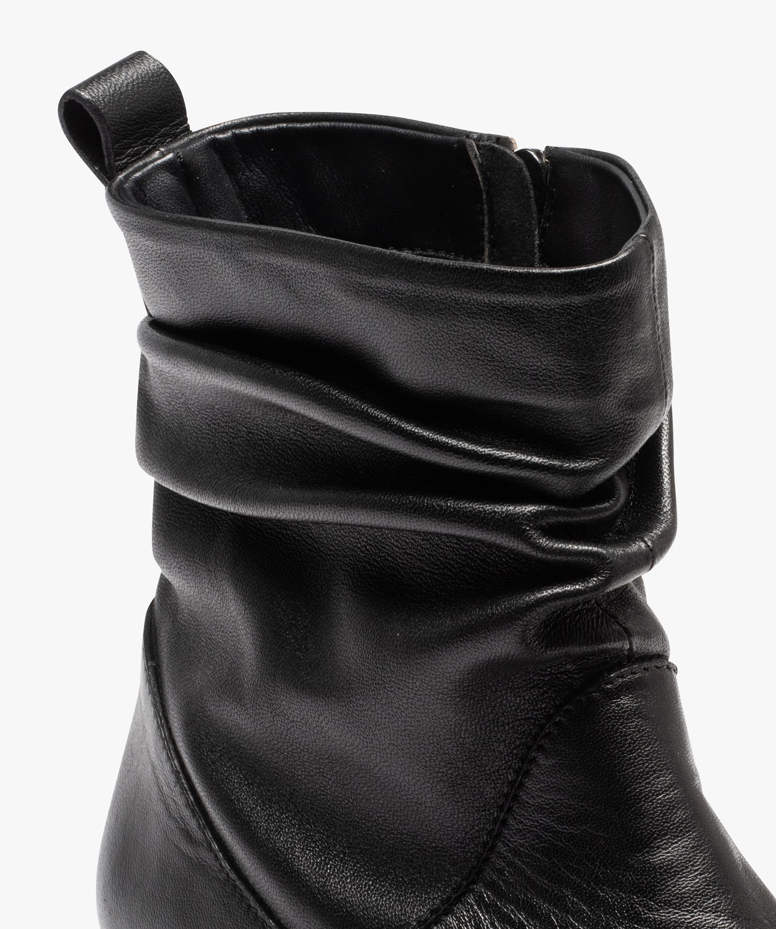 Boots femme dessus en cuir uni plissé noir | GEMO