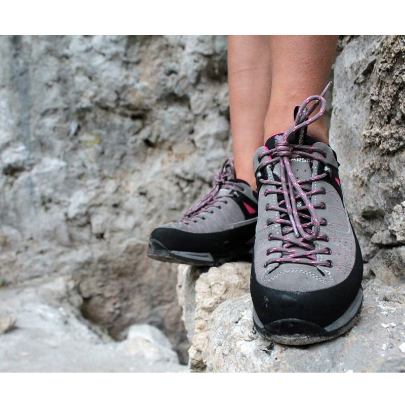 Garsport Mountain Tech Low WP graue Damen-Wanderstiefel