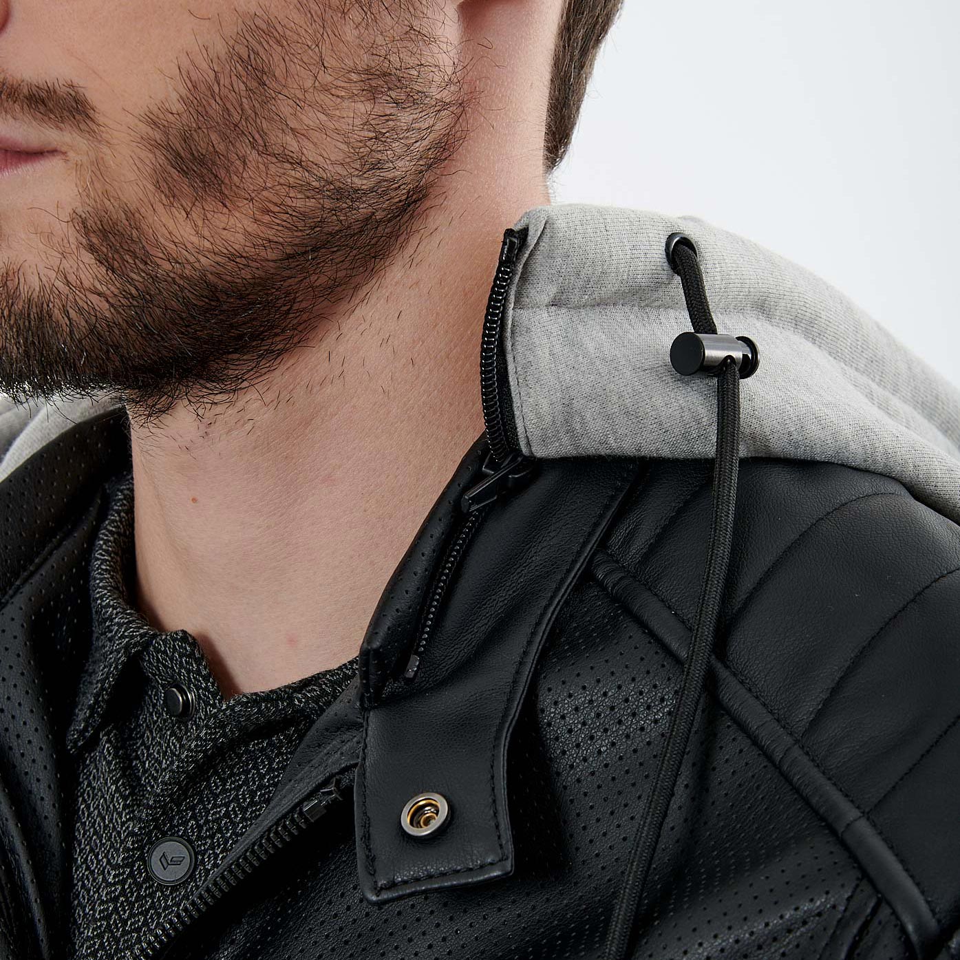 VASKA  Veste en simili cuir noir homme