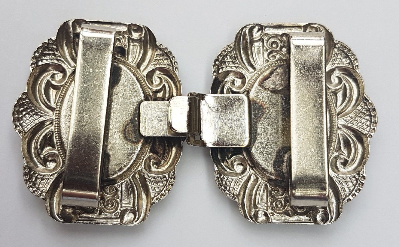 Pezzo D'oro Gürtelschnalle Dirndlschließe mit Rosenmotiv in beere, antiksilber, mittelgroß mit Rosenmotiv