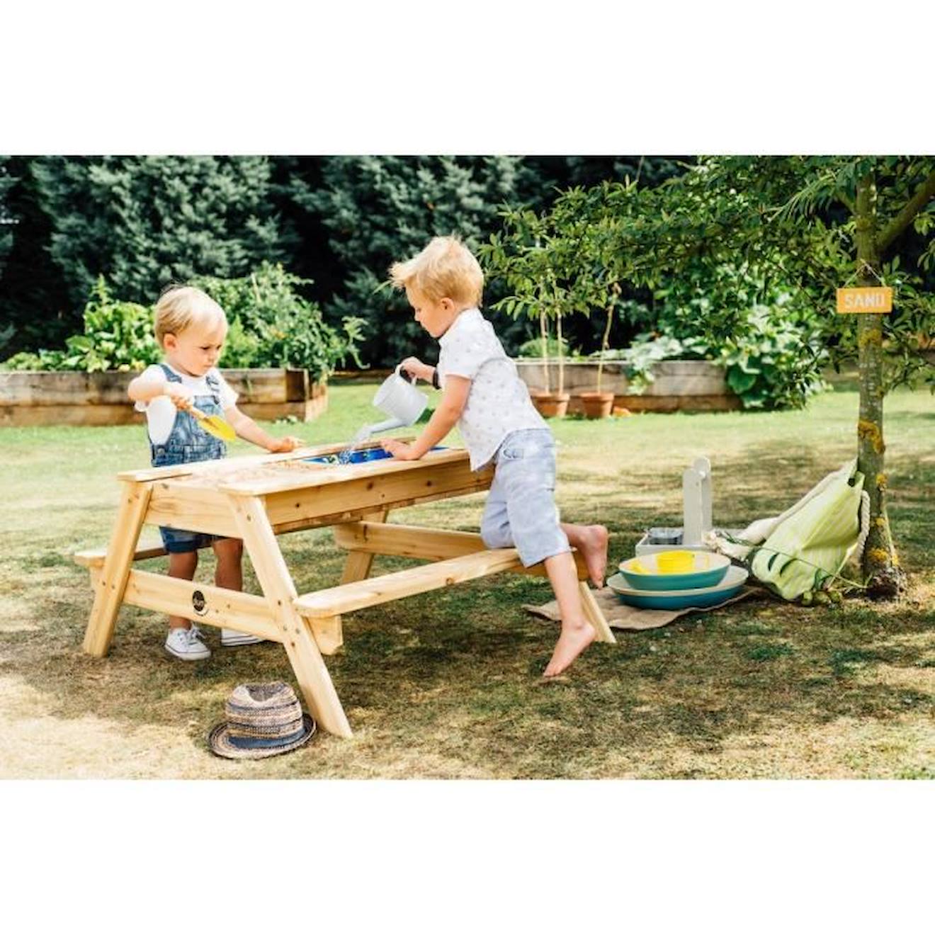 Plum Surfside sable et d'eau en bois Table … marron