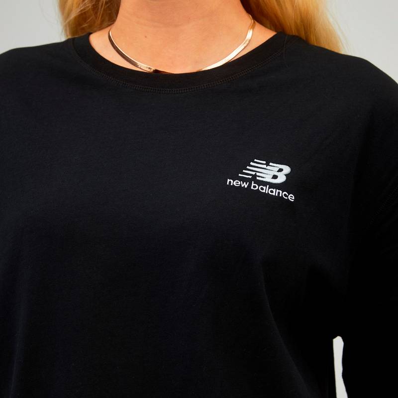 NEW BALANCE Essentials T-Shirt