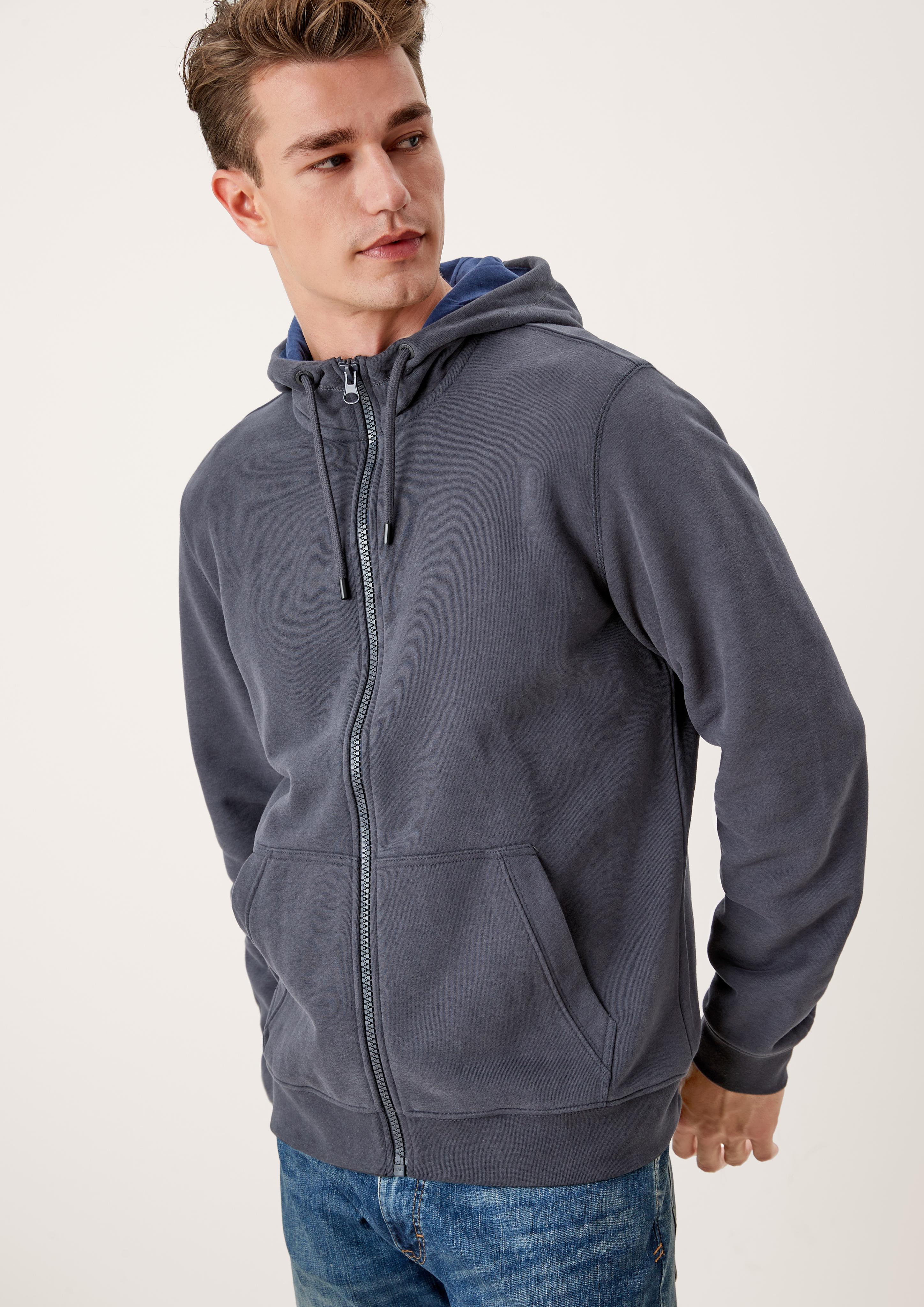 Sweatjacke mit Kapuze  03.899.43.3653-5910