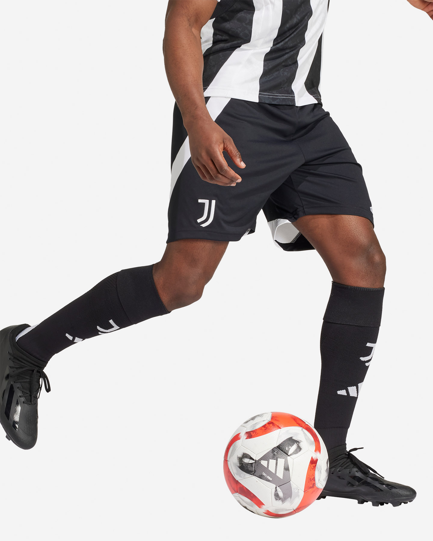Oficjalne spodenki piłkarskie Adidas Juventus Home 24-25 M IS8003
