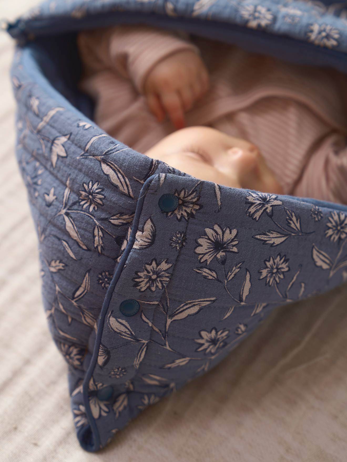 Vertbaudet Baby Ausfahrsack, Musselin Oeko-Tex, personalisierbar - blau indien blume