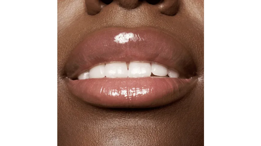 essence the super balm glossy lip treatment 5 ml 01 - Balmazing!