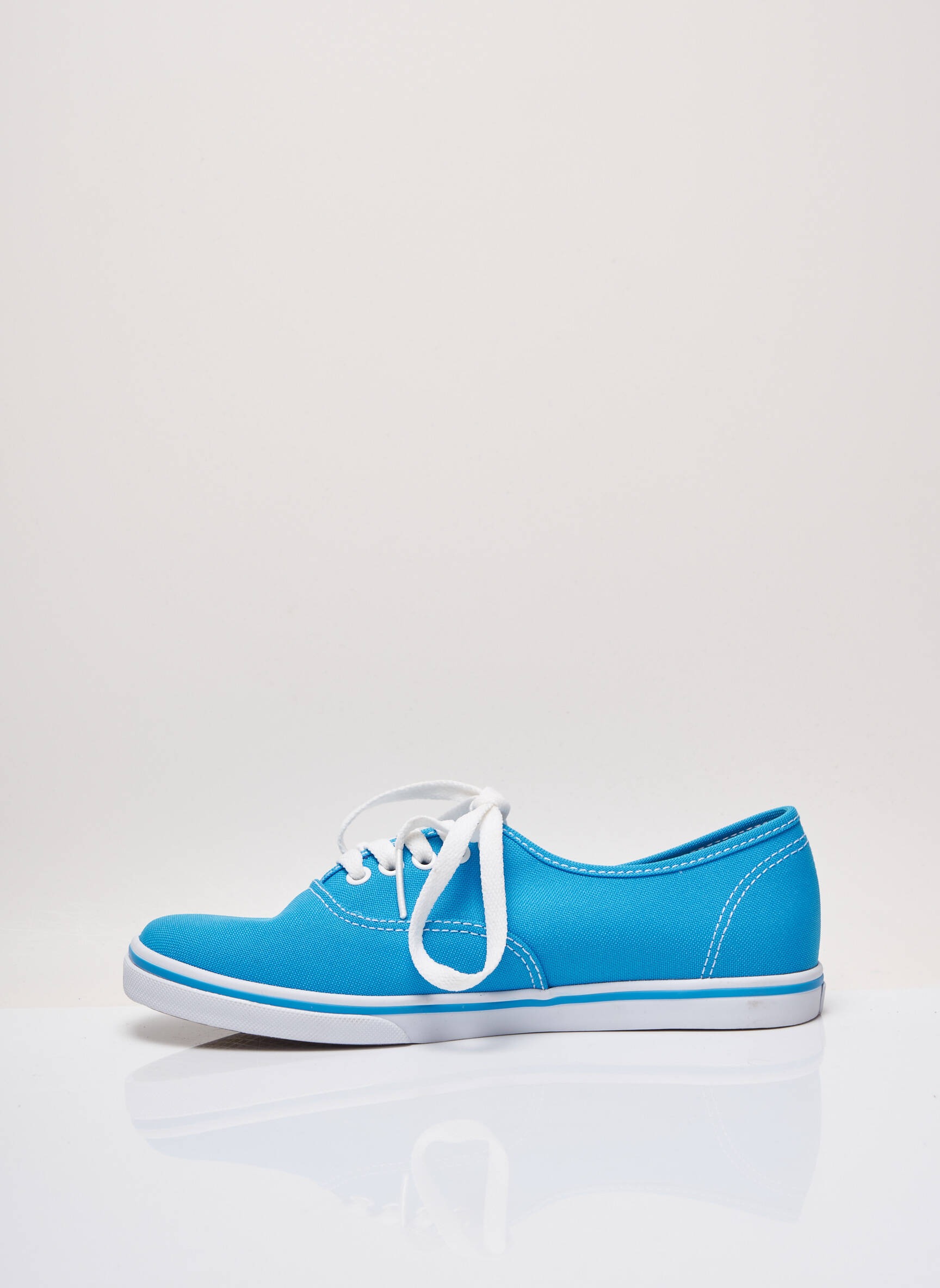 Vans Baskets Unisexe couleur bleu
