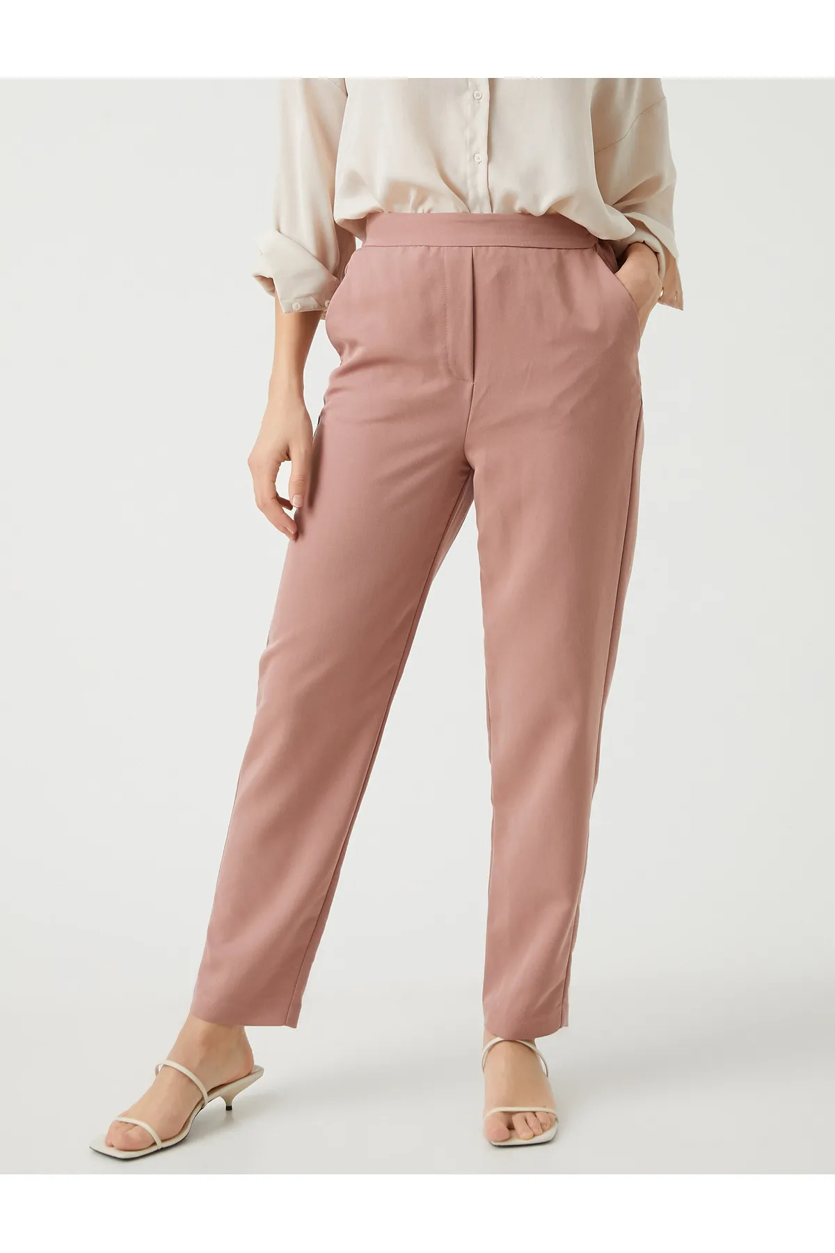 Koton  Karottenhose mit hoher Taille und Taschen