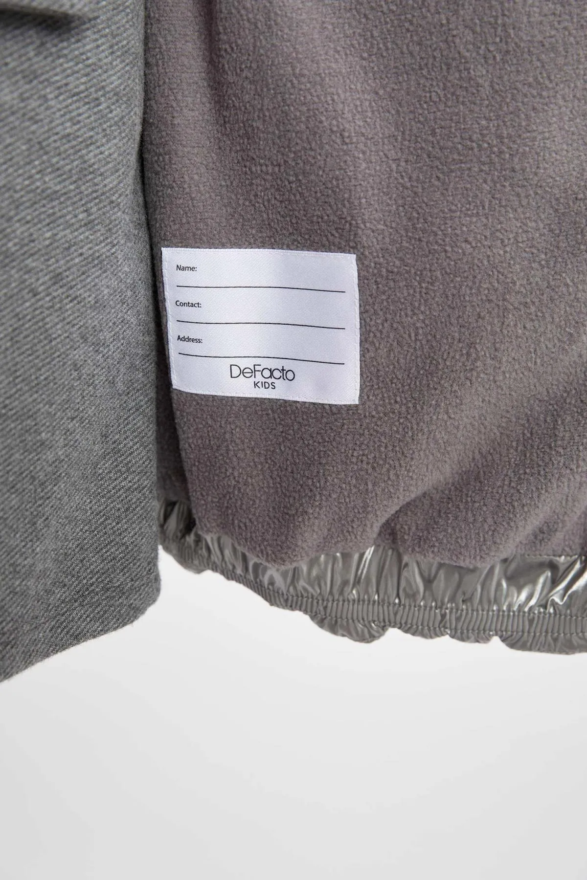 DeFacto  Wasserabweisender, mit Fleece gefütterter, glänzender Mädchenmantel mit Kapuze