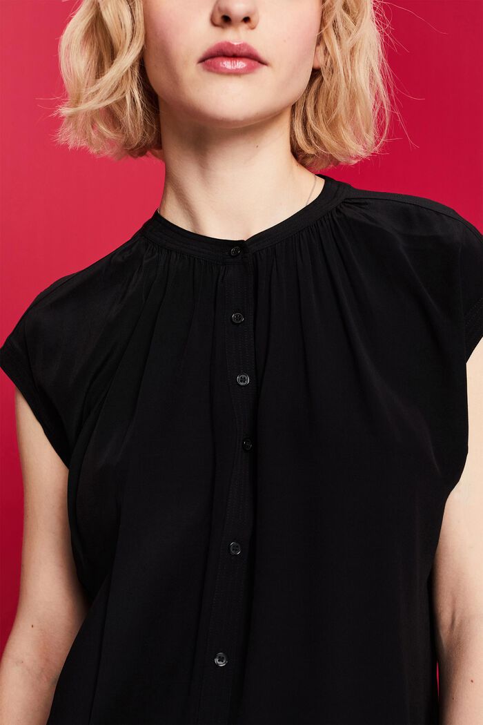 Bluse mit geknöpfter Front