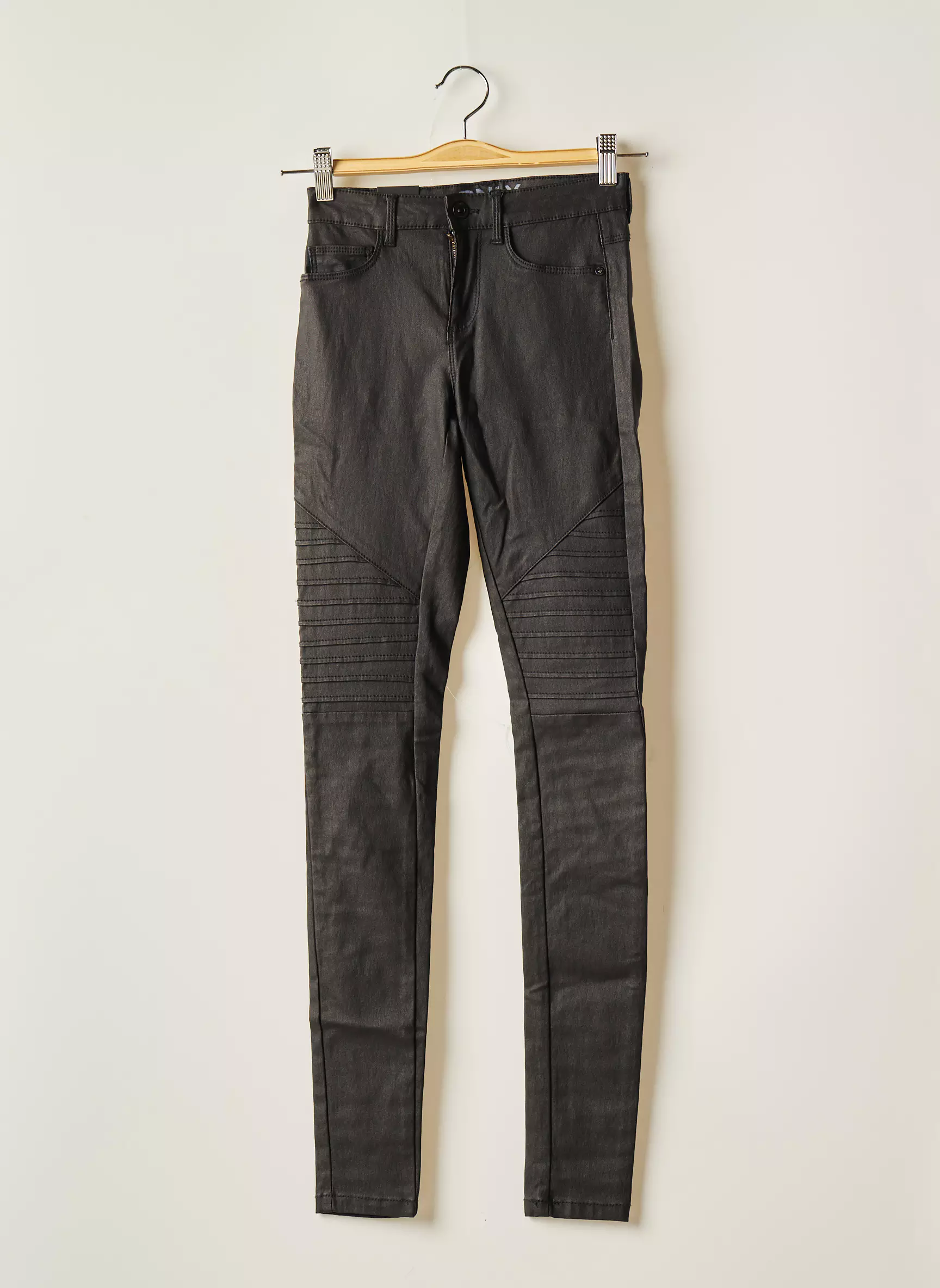 Only Pantalons Slim Femme couleur noir