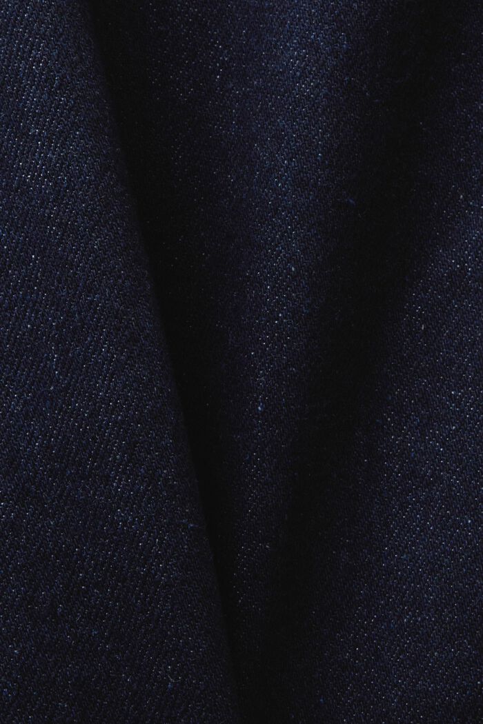 Jeans mit schmal zulaufendem Bein