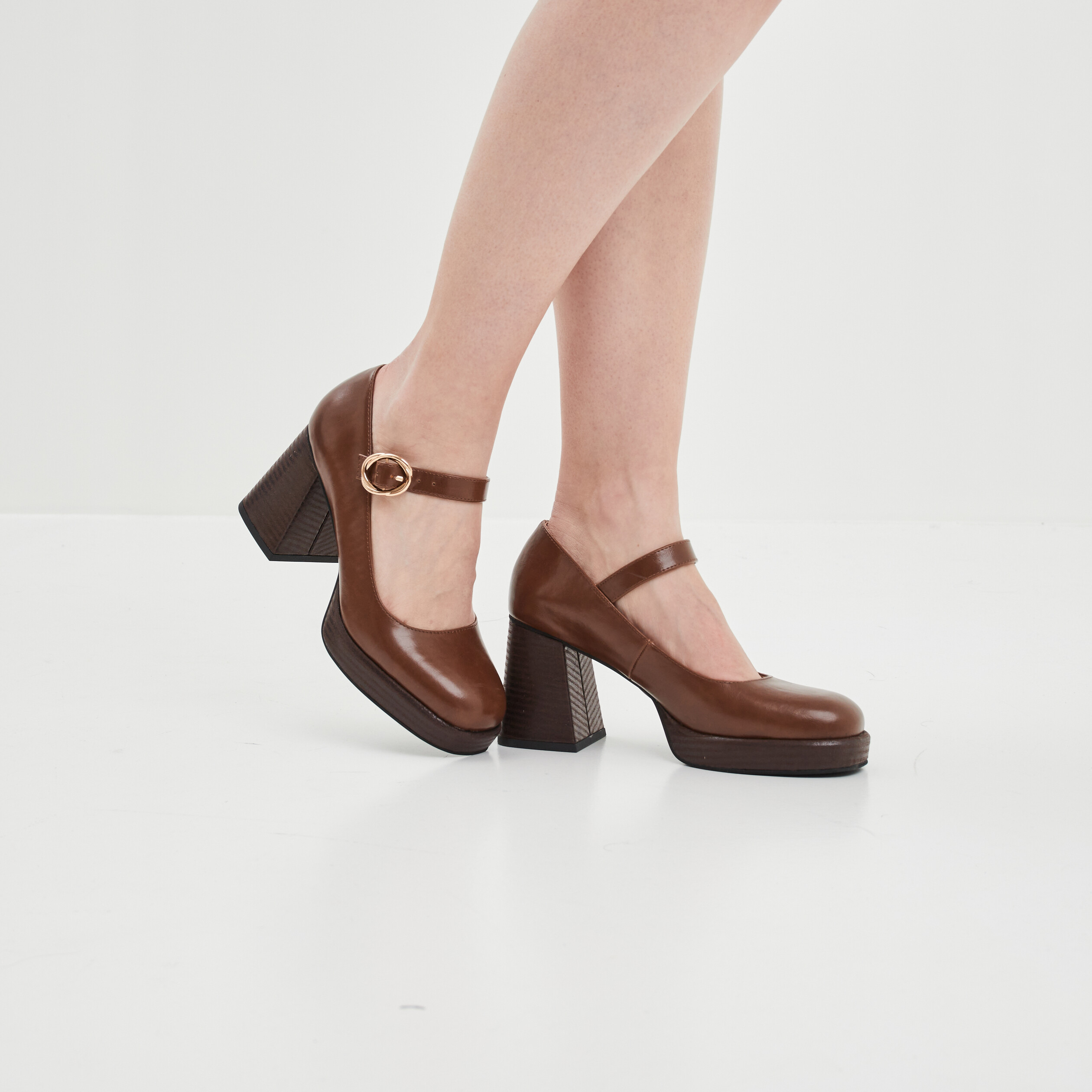 Escarpins à talons avec bride Liberto marron femme | La Halle