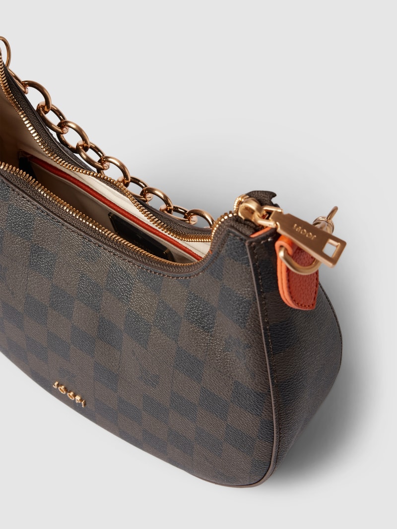 Pochette mit Label-Detail in orange
