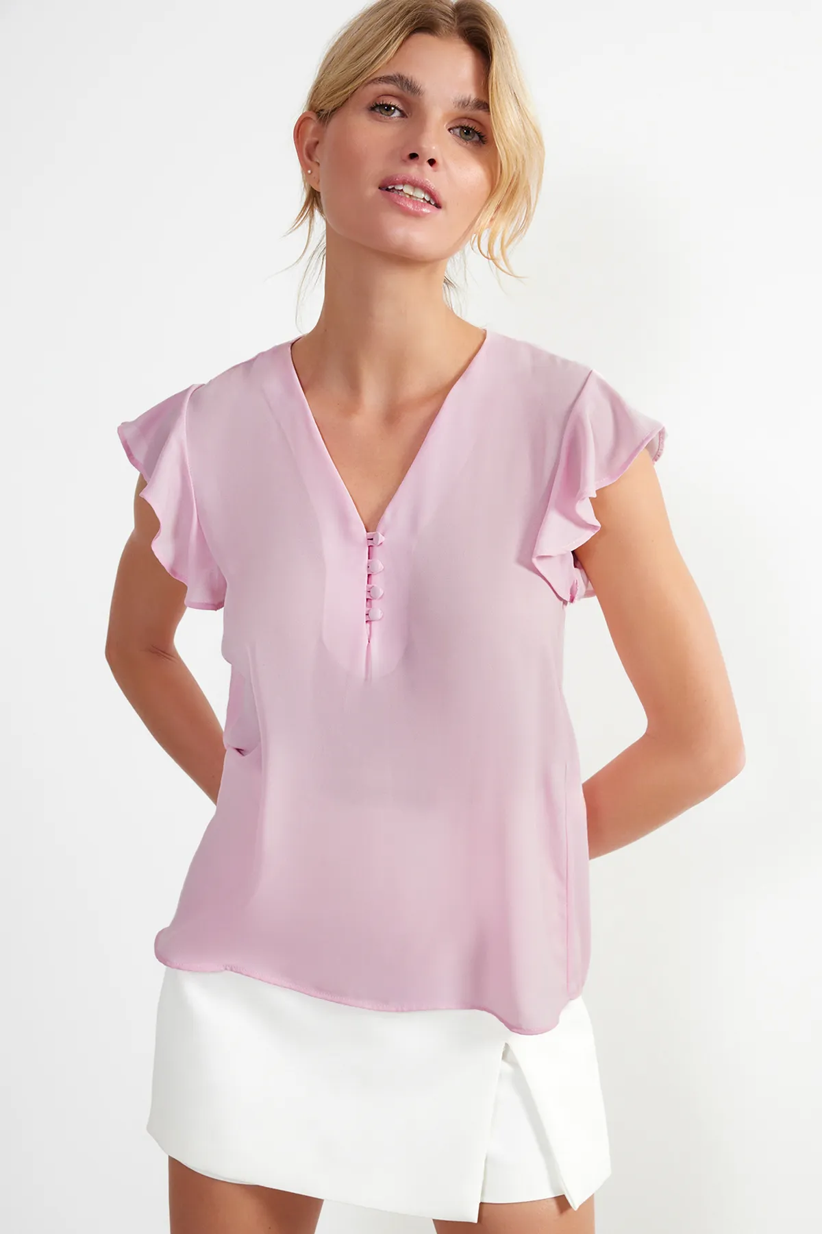 Trendyol Collection  Rosafarbene, fließende, halbtransparente Webbluse mit Knöpfen und Details TWOSS20BZ0894
