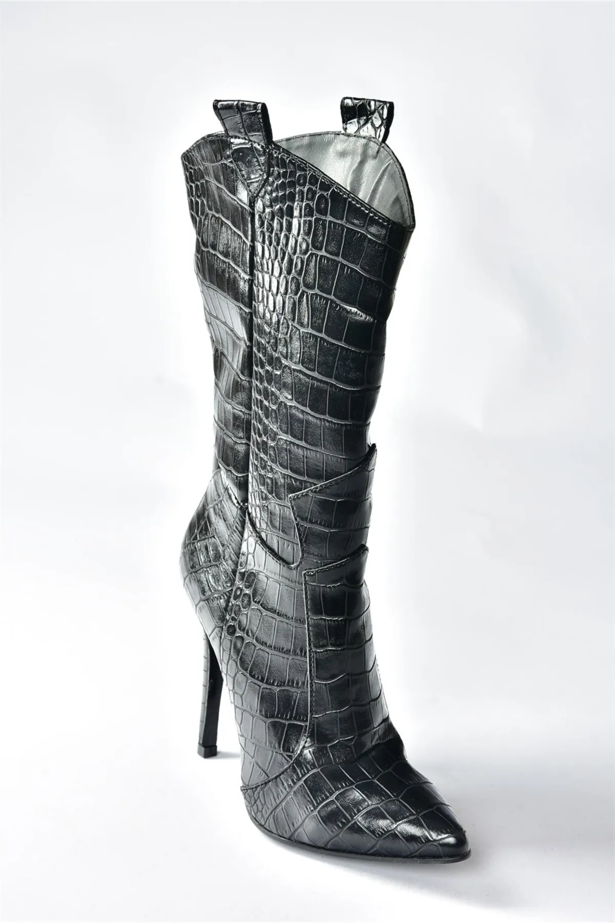 Fox Shoes  Schwarze Damenstiefel mit Krokodilmuster und hohem, dünnem Absatz N372677511