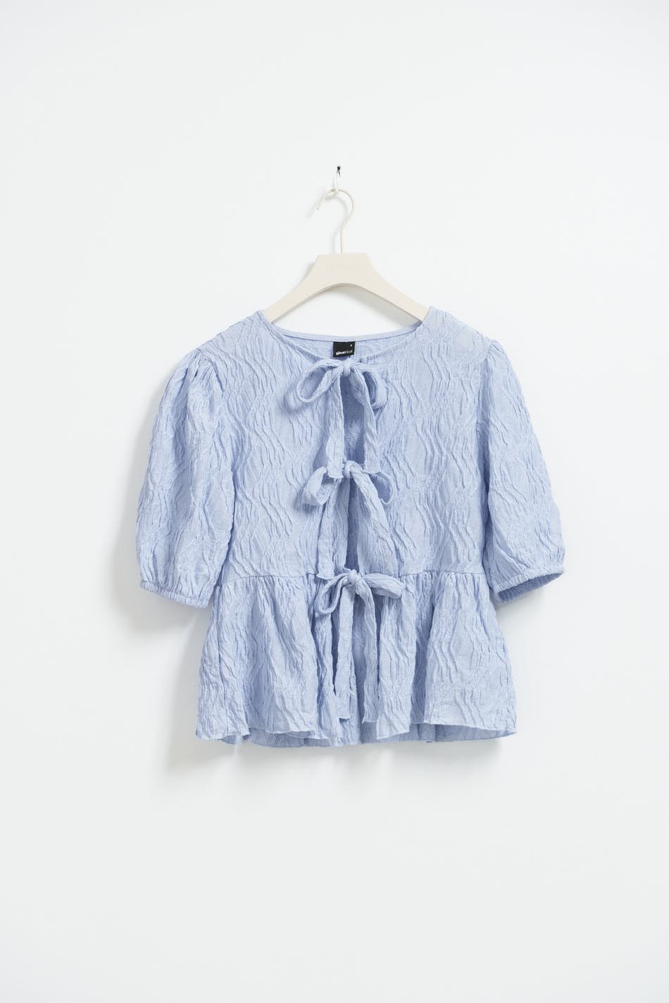 Puff sleeve blouse