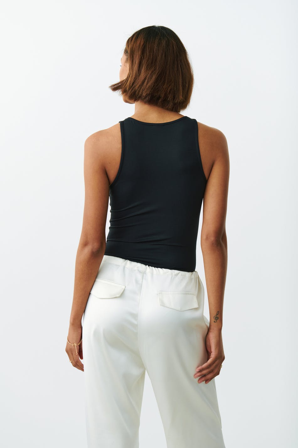 Stretchy sleeveless body