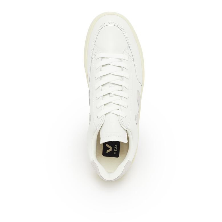 Veja V-12 extra-white light-grey
