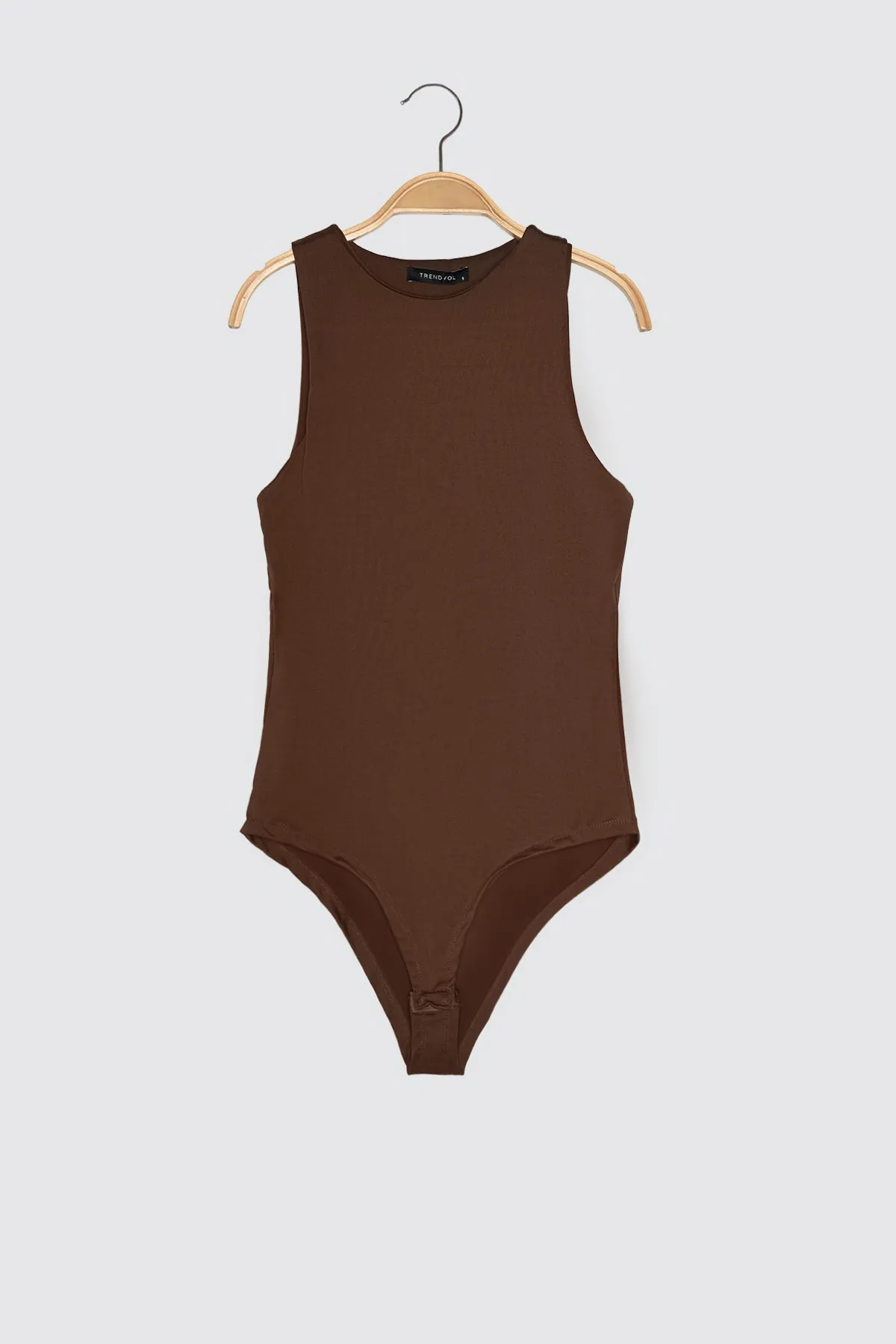 Trendyol Collection  Dunkelbrauner Neckholder-Body aus Strick mit flexiblem Druckknopfverschluss TWOSS20BD0044