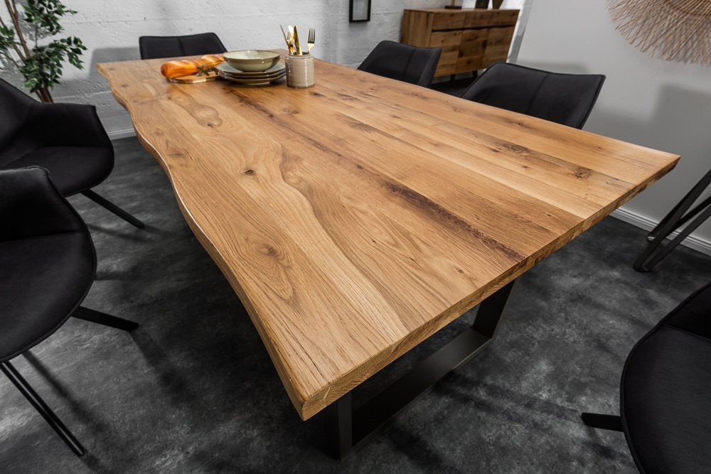 riess-ambiente Baumkantentisch LIVING EDGE 160cm natur / anthrazit (Einzelartikel, 1-St), Wildeiche-Massivholz · Metall · Kufen-Gestell · 3,5cm Platte · geölt